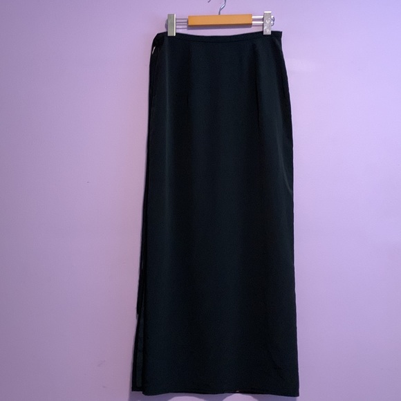 Vintage Mark Edwards flower detail wrap skirt - Picture 3 of 8